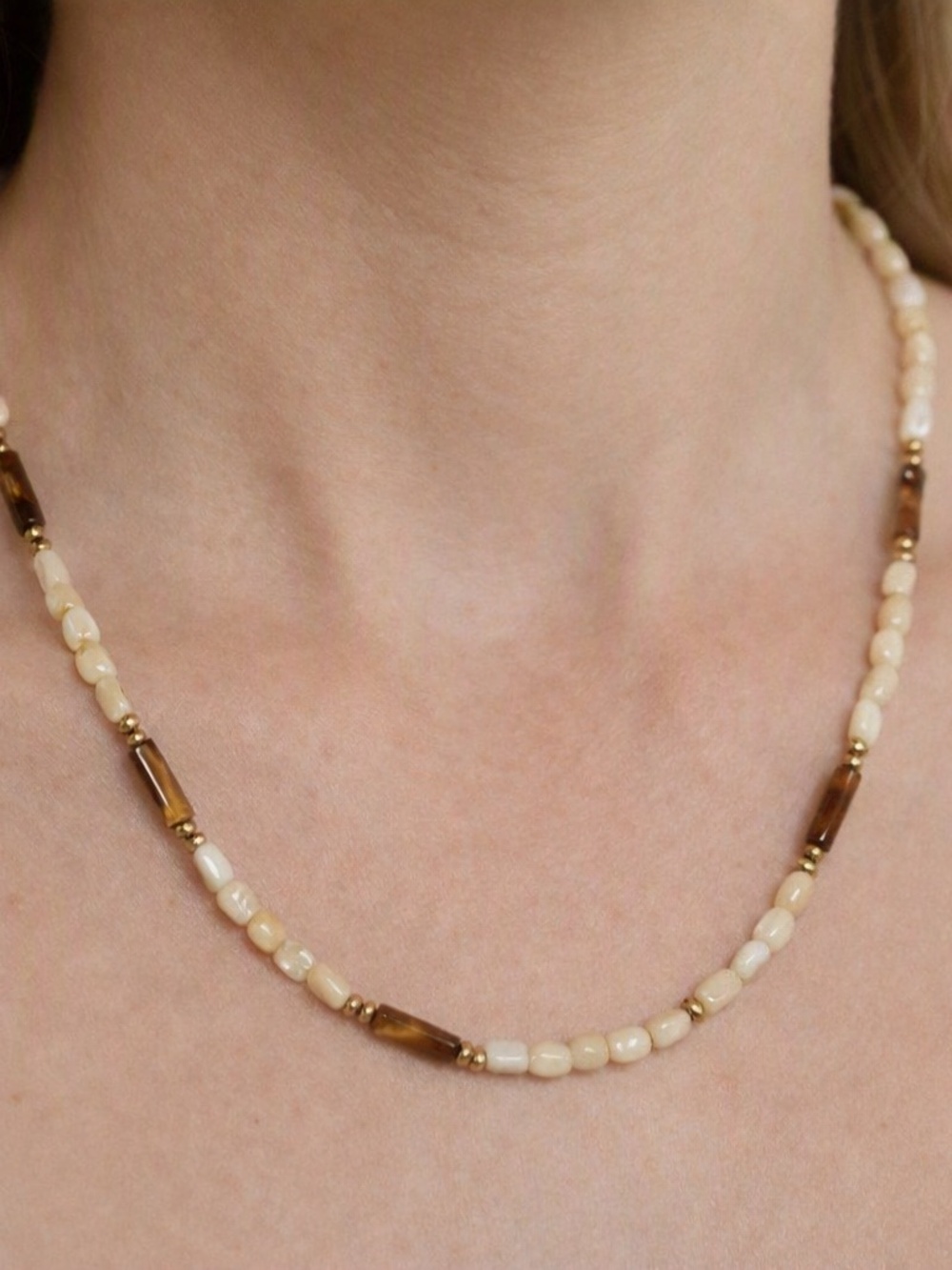 Mother of Pearl Tigers Eye Necklace Vintage 28”